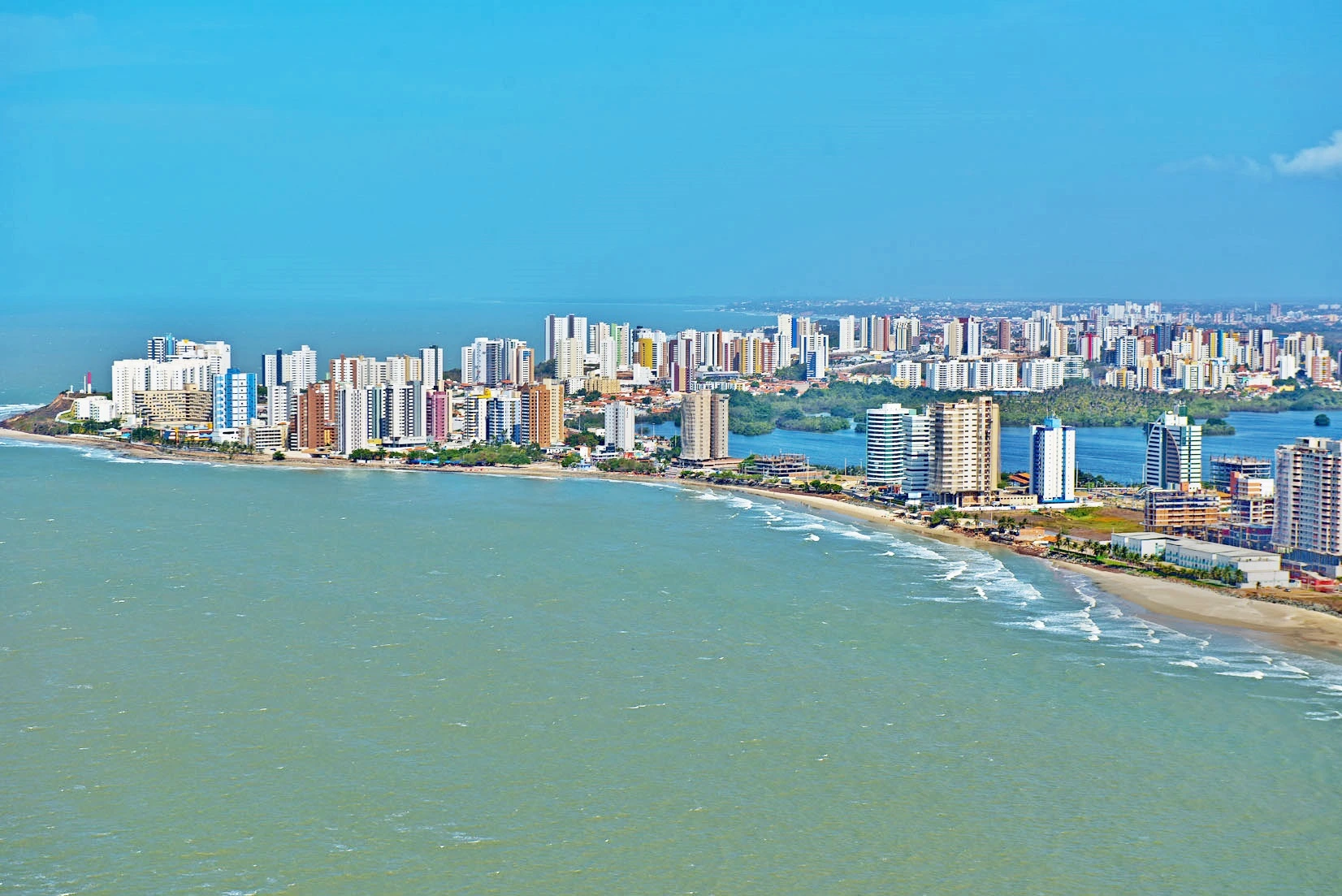 Vista aérea de São Luís representando a cobertura da rede credenciada da Porto Seguro Saúde no Maranhão