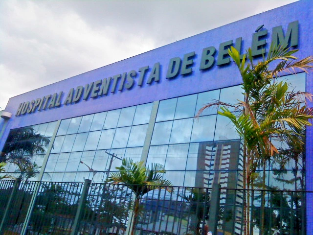Fachada do Hospital Adventista de Belém, unidade hospitalar localizada no Pará e integrante da rede credenciada da Porto Seguro Saúde