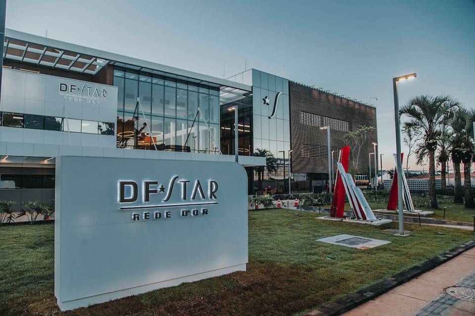 Fachada do Hospital DF Star, unidade da Rede D’Or em Brasília, integrante da rede credenciada da Porto Seguro Saúde conforme o plano contratado