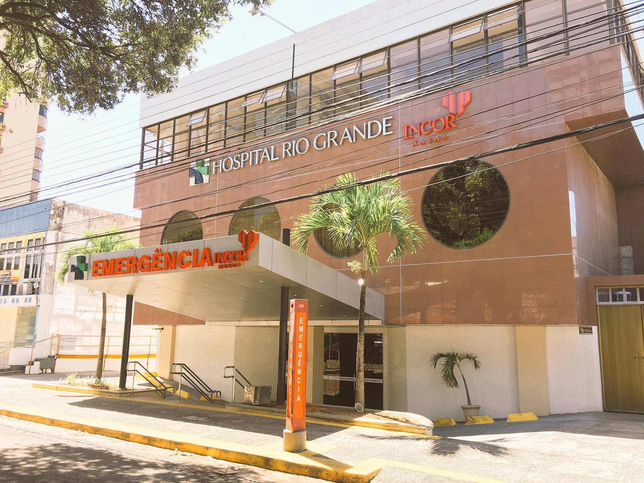 Fachada do Hospital Rio Grande, em Natal (RN), unidade integrante da rede credenciada Porto Seguro Saúde