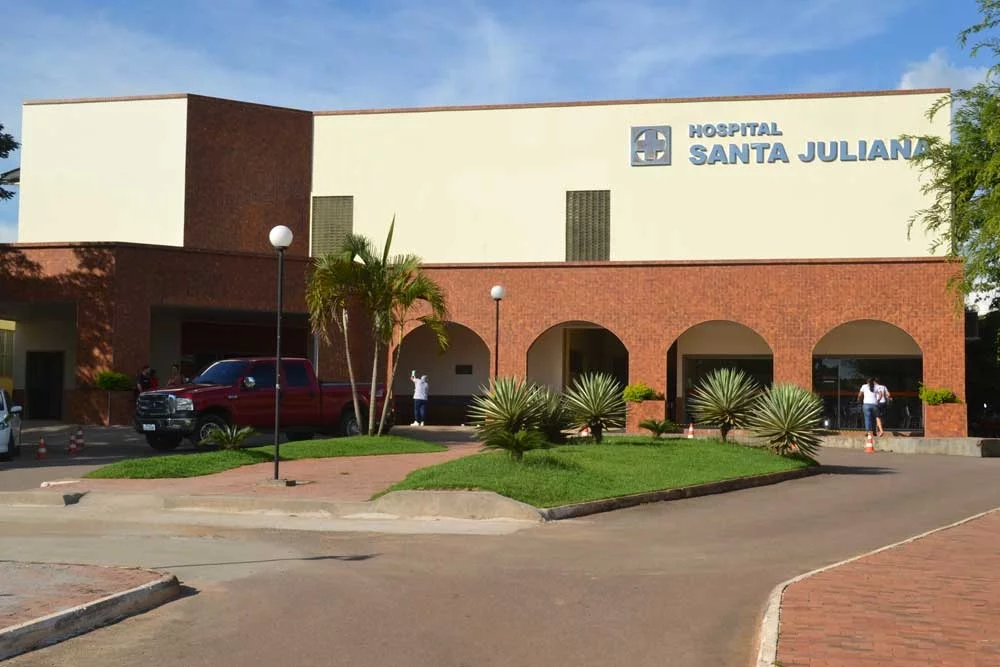 Fachada do Hospital Santa Juliana, unidade integrante da rede credenciada da Porto Seguro Saúde em Rio Branco, Acre